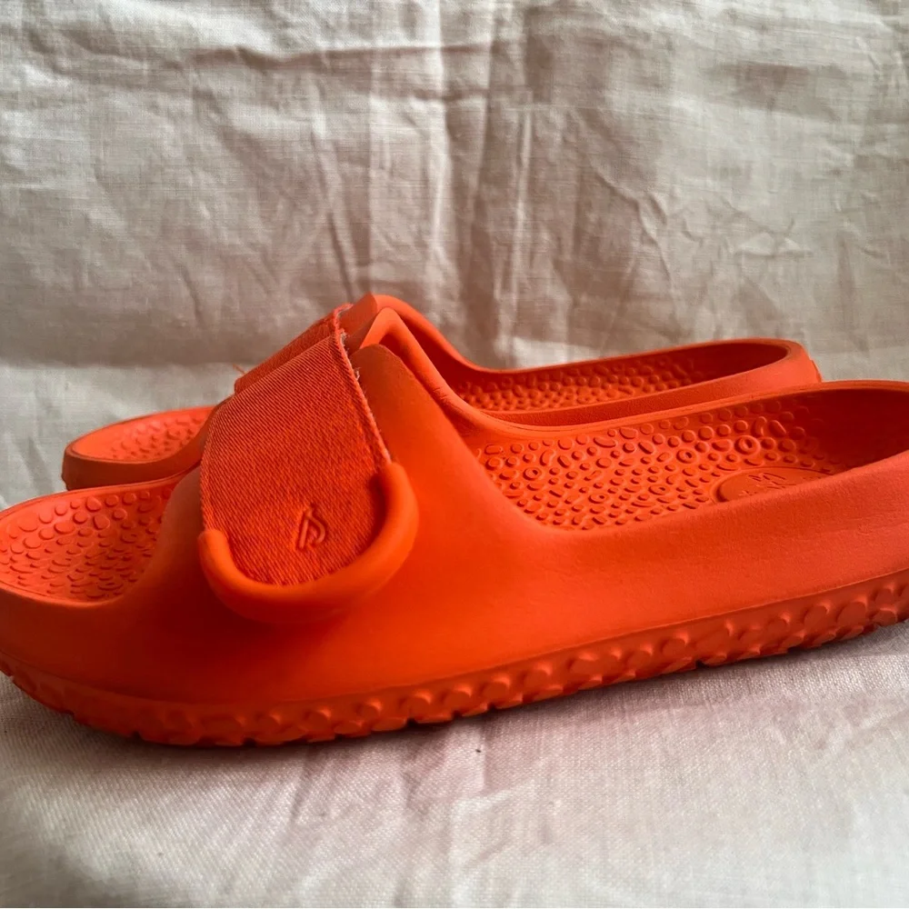 All Birds x KC Cope Unisex slides size 8M / 10W